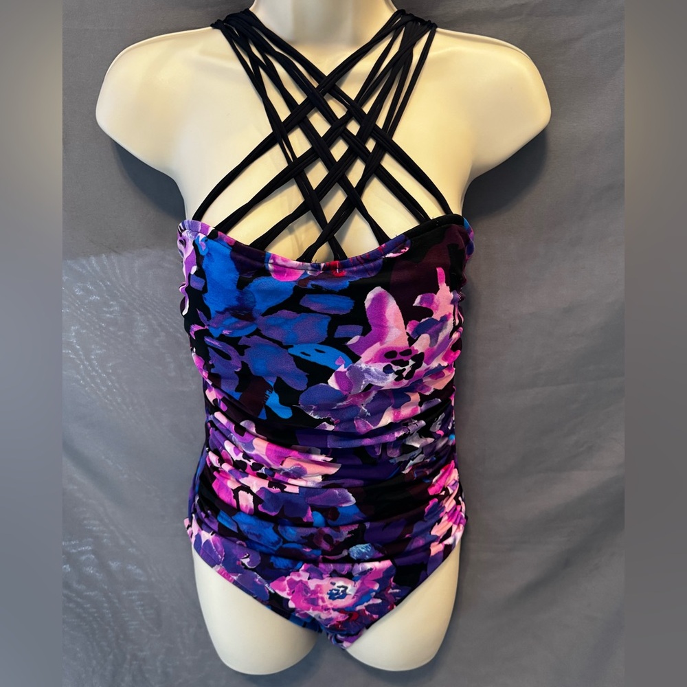 🩱Womens Bathing Suit Swim One Piece Magic Suit Brand Size 10 Tummy Control